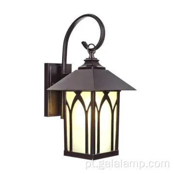 &#39;Elegantes luzes de parede ao ar livre à prova d&#39;água para jardins modernos&#39;